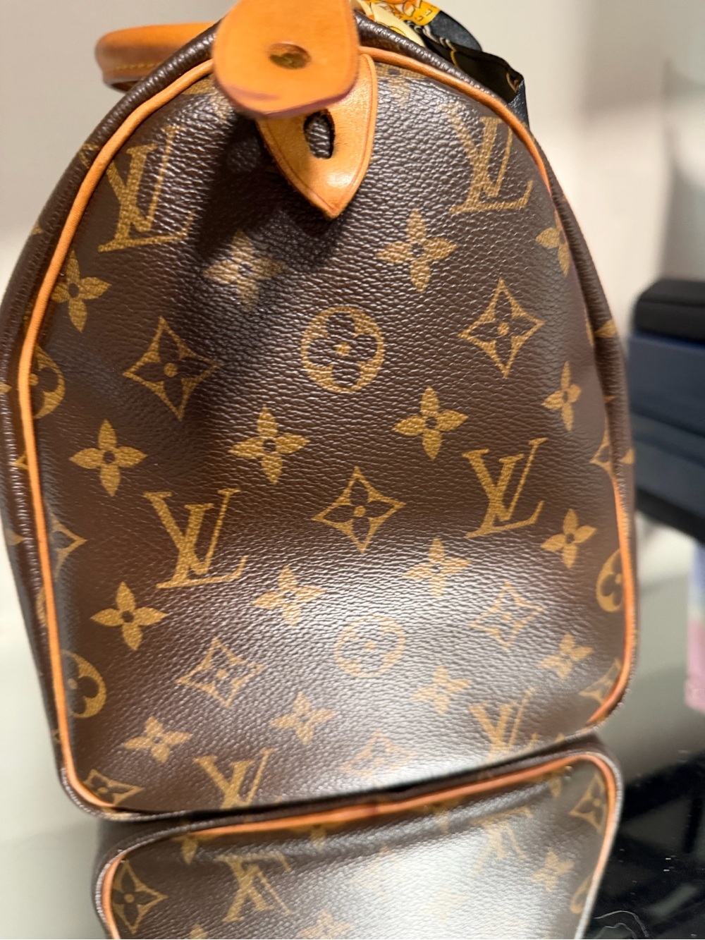 Louis Vuitton Speedy 30 with COA and LV Dusty - Picture 2 of 16